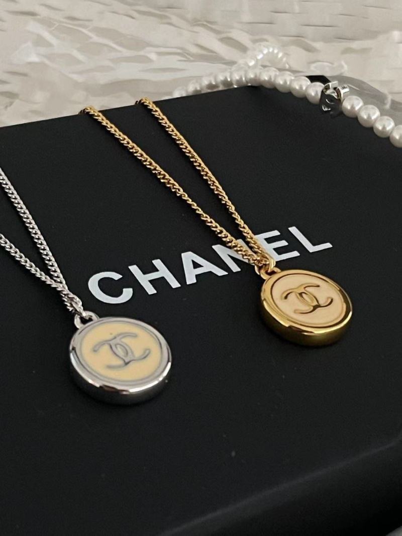 Chanel Necklaces